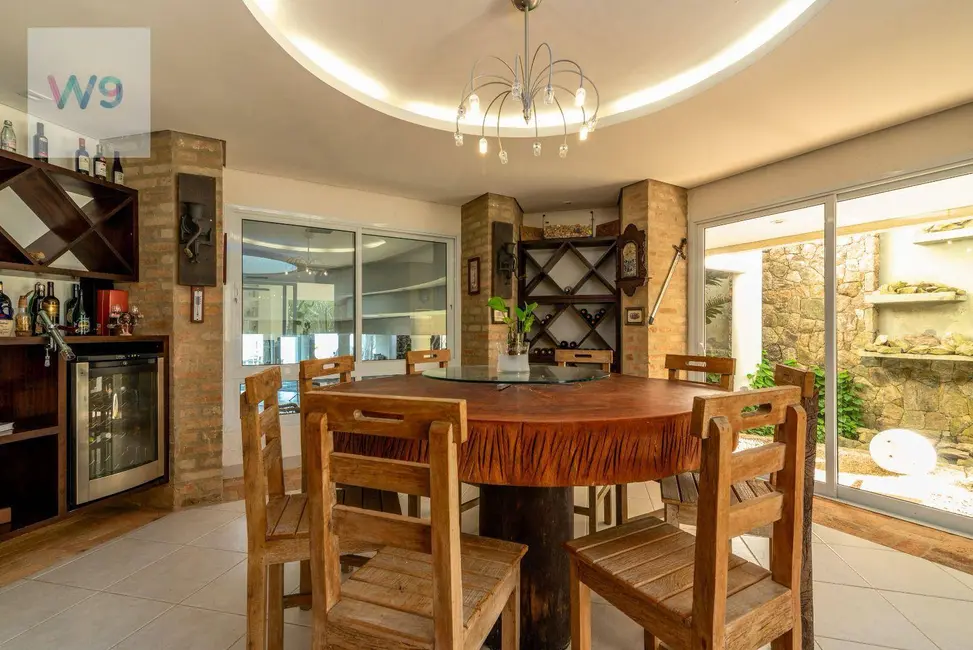 Foto 6 de Casa com 10 quartos à venda, 1400m2 em Balneário Praia do Pernambuco, Guaruja - SP