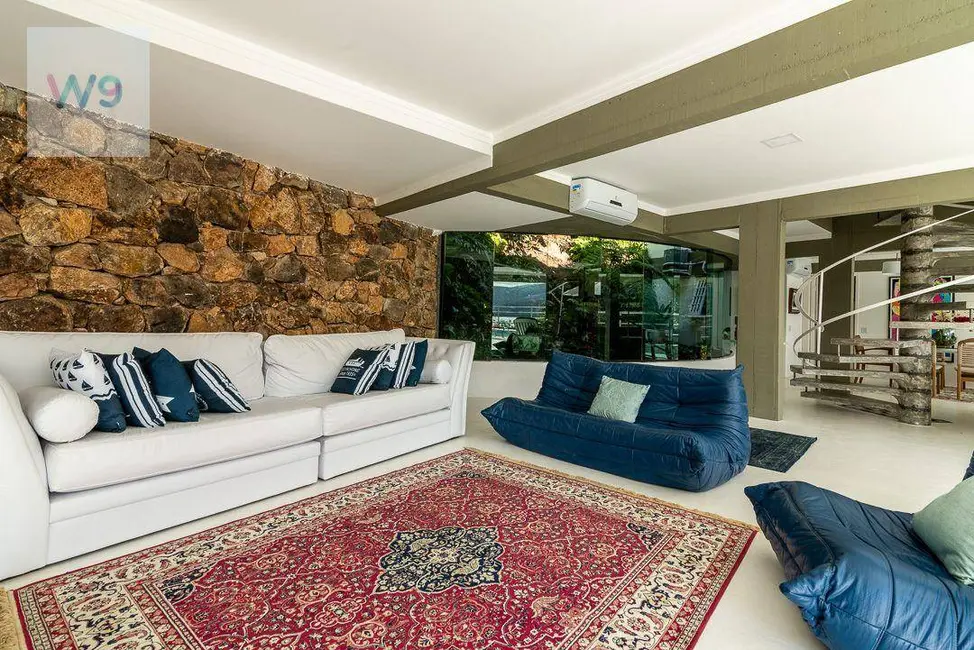 Foto 7 de Casa com 4 quartos à venda, 2440m2 em Ubatuba - SP