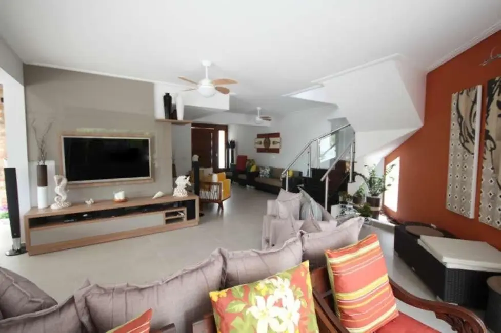 Casa de Condomínio com 4 quartos à venda, 500m2 em Peruibe - SP - imagem 5 Foto 5 de Casa de Condomínio com 4 quartos à venda, 500m2 em Peruibe - SP