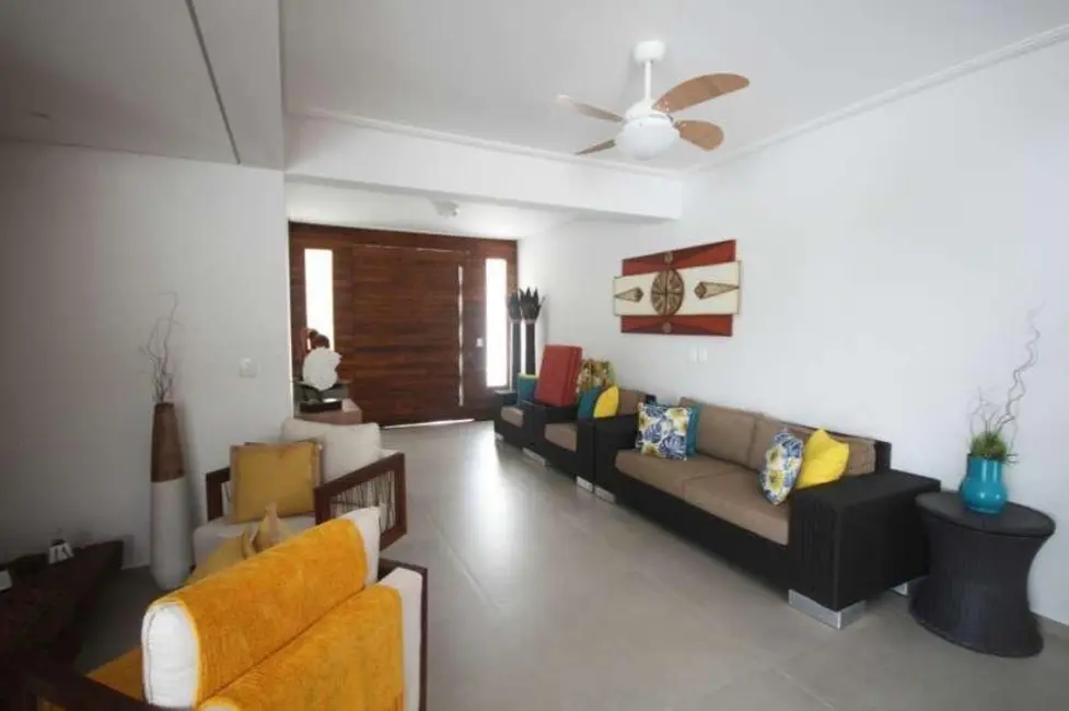 Casa de Condomínio com 4 quartos à venda, 500m2 em Peruibe - SP - imagem 3 Foto 3 de Casa de Condomínio com 4 quartos à venda, 500m2 em Peruibe - SP