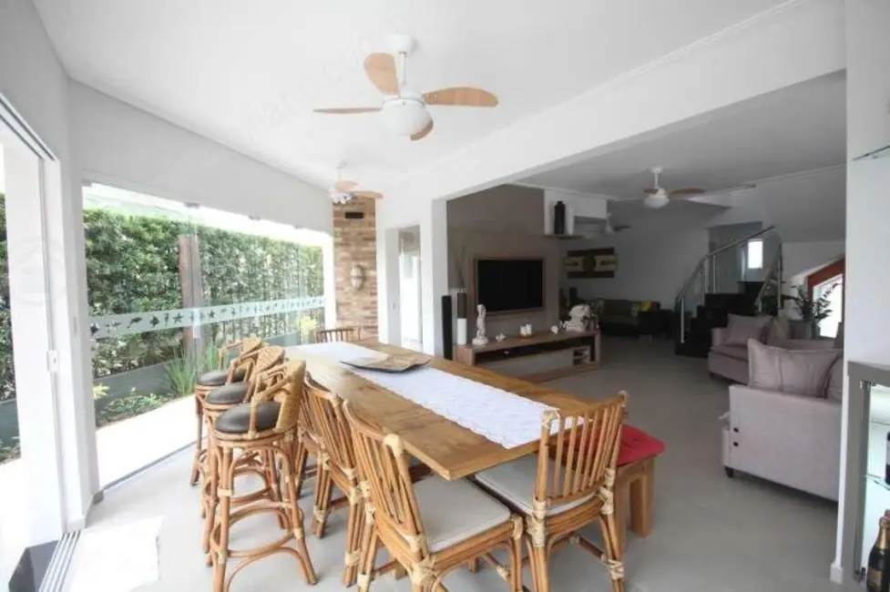 Casa de Condomínio com 4 quartos à venda, 500m2 em Peruibe - SP - imagem 9 Foto 9 de Casa de Condomínio com 4 quartos à venda, 500m2 em Peruibe - SP