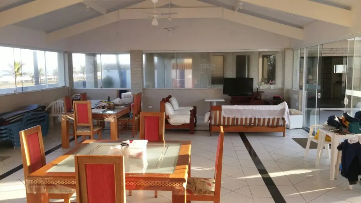 Casa com 4 quartos à venda, 800m2 em Peruibe - SP - imagem 5 Foto 5 de Casa com 4 quartos à venda, 800m2 em Peruibe - SP