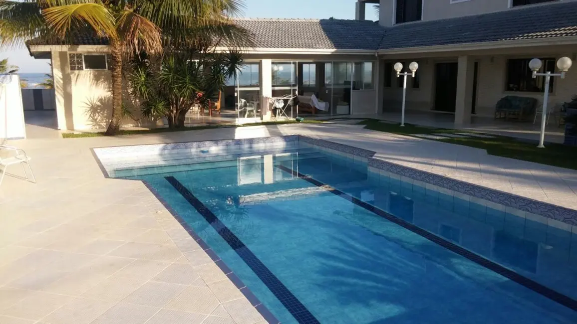 Casa com 4 quartos à venda, 800m2 em Peruibe - SP - imagem 2 Foto 2 de Casa com 4 quartos à venda, 800m2 em Peruibe - SP