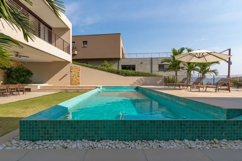 Casa de Condomínio com 5 quartos à venda, 1009m2 em Lageadinho, Cotia - SP - imagem 3 Foto 3 de Casa de Condomínio com 5 quartos à venda, 1009m2 em Lageadinho, Cotia - SP