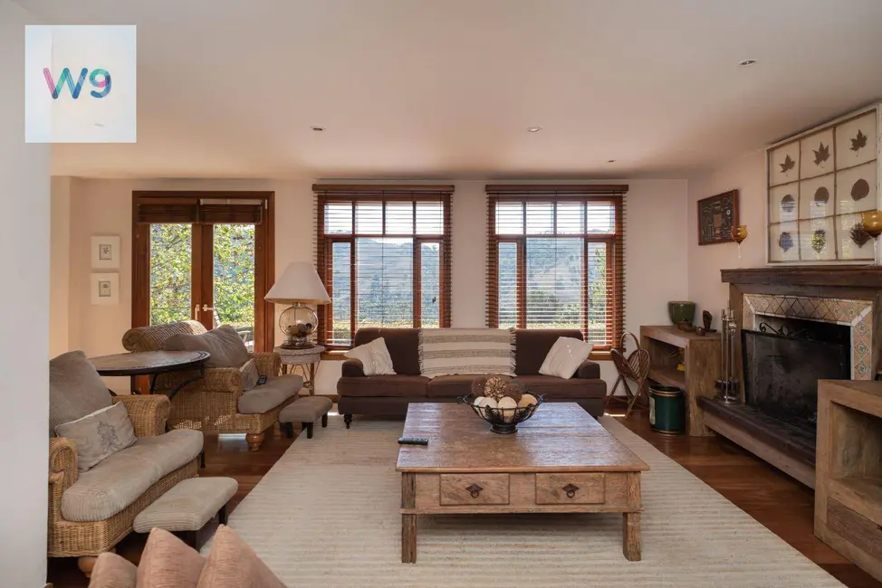 Foto 8 de Casa de Condomínio com 5 quartos à venda, 1000m2 em Campos Do Jordao - SP