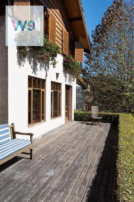 Foto 3 de Casa de Condomínio com 5 quartos à venda, 1000m2 em Campos Do Jordao - SP