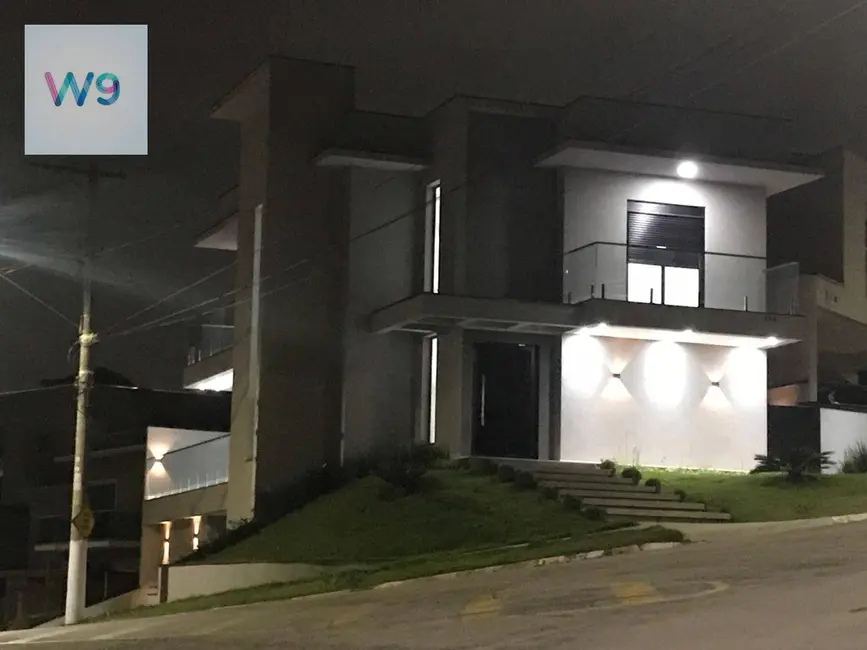 Foto 2 de Casa de Condomínio com 3 quartos à venda, 331m2 em Suru, Santana De Parnaiba - SP