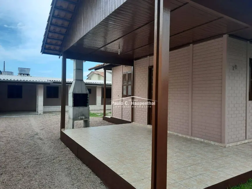 Foto 1 de Casa com 4 quartos à venda, 300m2 em Balneario Arroio Do Silva - SC