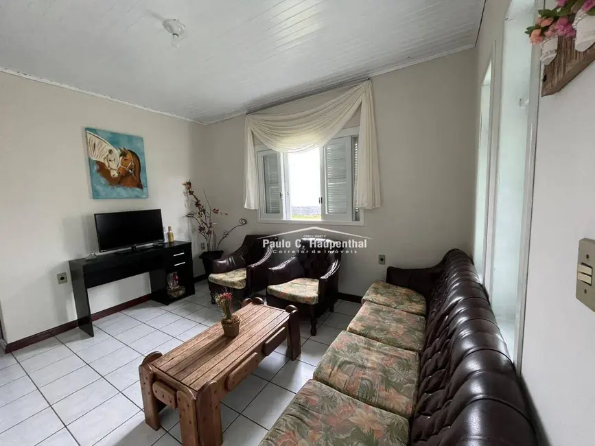 Casa com 6 quartos à venda, 300m2 em Balneario Arroio Do Silva - SC - imagem 7 Foto 7 de Casa com 6 quartos à venda, 300m2 em Balneario Arroio Do Silva - SC