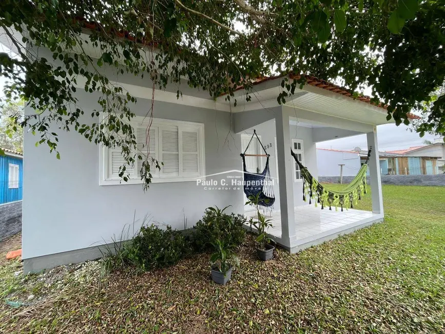 Casa com 6 quartos à venda, 300m2 em Balneario Arroio Do Silva - SC - imagem 8 Foto 8 de Casa com 6 quartos à venda, 300m2 em Balneario Arroio Do Silva - SC