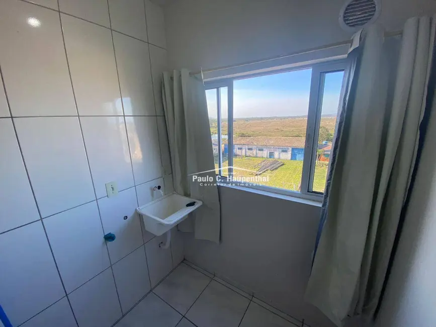 Foto 8 de Apartamento com 1 quarto à venda, 37m2 em Centro, Balneario Arroio Do Silva - SC