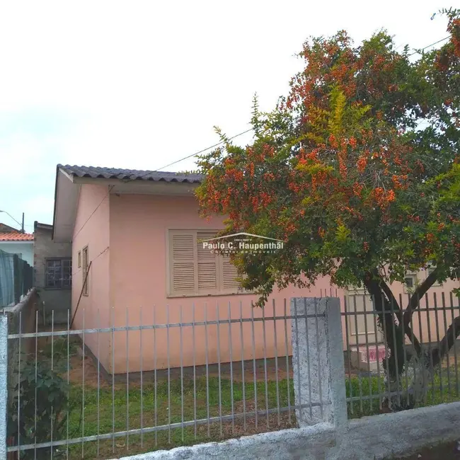 Casa com 3 quartos à venda, 255m2 em Coloninha, Ararangua - SC - imagem 4 Foto 4 de Casa com 3 quartos à venda, 255m2 em Coloninha, Ararangua - SC