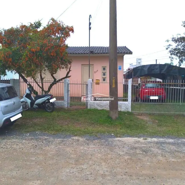 Casa com 3 quartos à venda, 255m2 em Coloninha, Ararangua - SC - imagem 3 Foto 3 de Casa com 3 quartos à venda, 255m2 em Coloninha, Ararangua - SC