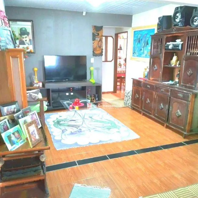 Foto 6 de Casa com 3 quartos à venda, 324m2 em Coloninha, Ararangua - SC