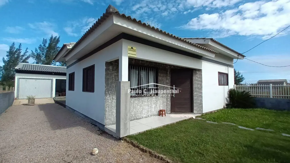 Foto 1 de Casa com 2 quartos à venda, 300m2 em Balneario Arroio Do Silva - SC