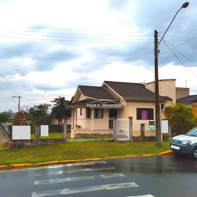 Foto 2 de Casa com 2 quartos à venda, 448m2 em Coloninha, Ararangua - SC