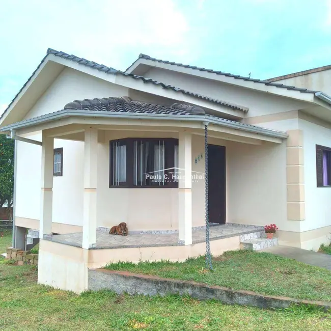 Foto 1 de Casa com 2 quartos à venda, 448m2 em Coloninha, Ararangua - SC
