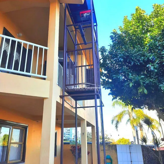 Casa com 10 quartos à venda, 623m2 em Torres - RS - imagem 4 Foto 4 de Casa com 10 quartos à venda, 623m2 em Torres - RS