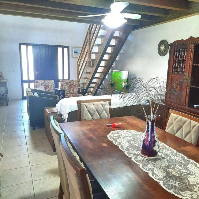 Casa com 10 quartos à venda, 623m2 em Torres - RS - imagem 8 Foto 8 de Casa com 10 quartos à venda, 623m2 em Torres - RS