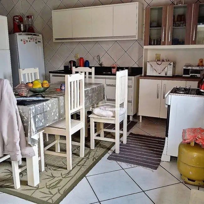 Foto 2 de Casa com 3 quartos à venda, 240m2 em Ararangua - SC