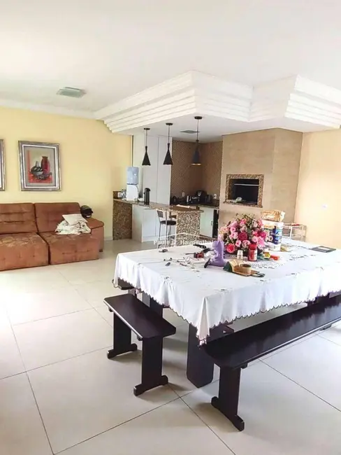 Foto 6 de Casa com 4 quartos à venda, 375m2 em Balneario Arroio Do Silva - SC