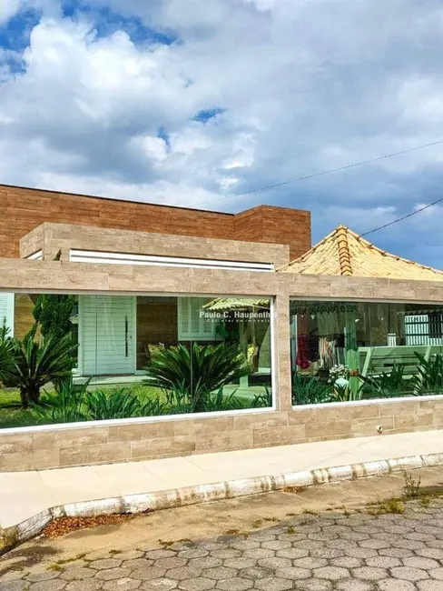Foto 1 de Casa com 4 quartos à venda, 375m2 em Balneario Arroio Do Silva - SC