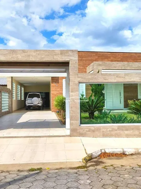 Foto 2 de Casa com 4 quartos à venda, 375m2 em Balneario Arroio Do Silva - SC