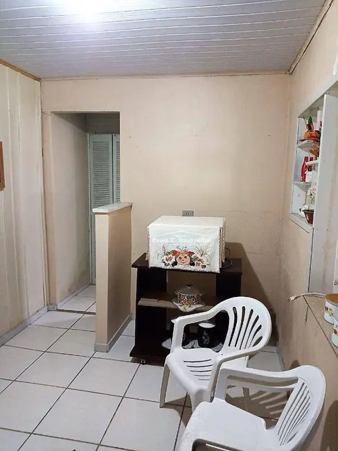 Casa com 2 quartos à venda, 300m2 em Balneario Arroio Do Silva - SC - imagem 9 Foto 9 de Casa com 2 quartos à venda, 300m2 em Balneario Arroio Do Silva - SC