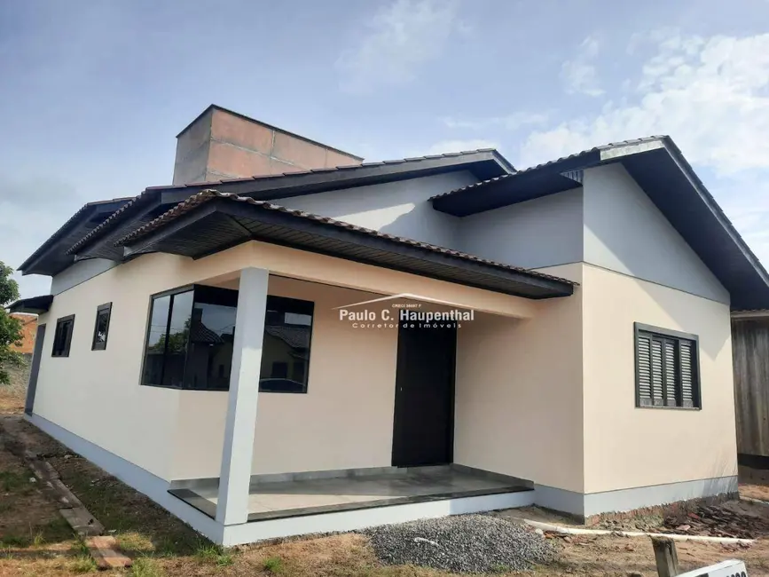 Casa com 3 quartos à venda, 390m2 em Balneario Arroio Do Silva - SC - imagem 1 Foto 1 de Casa com 3 quartos à venda, 390m2 em Balneario Arroio Do Silva - SC