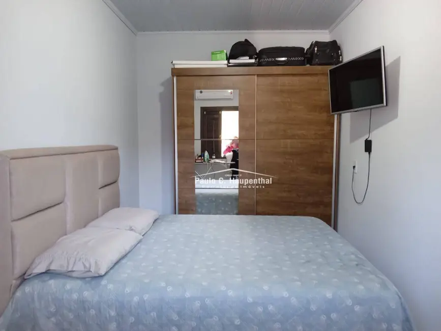 Foto 8 de Casa com 2 quartos à venda, 150m2 em Balneario Arroio Do Silva - SC