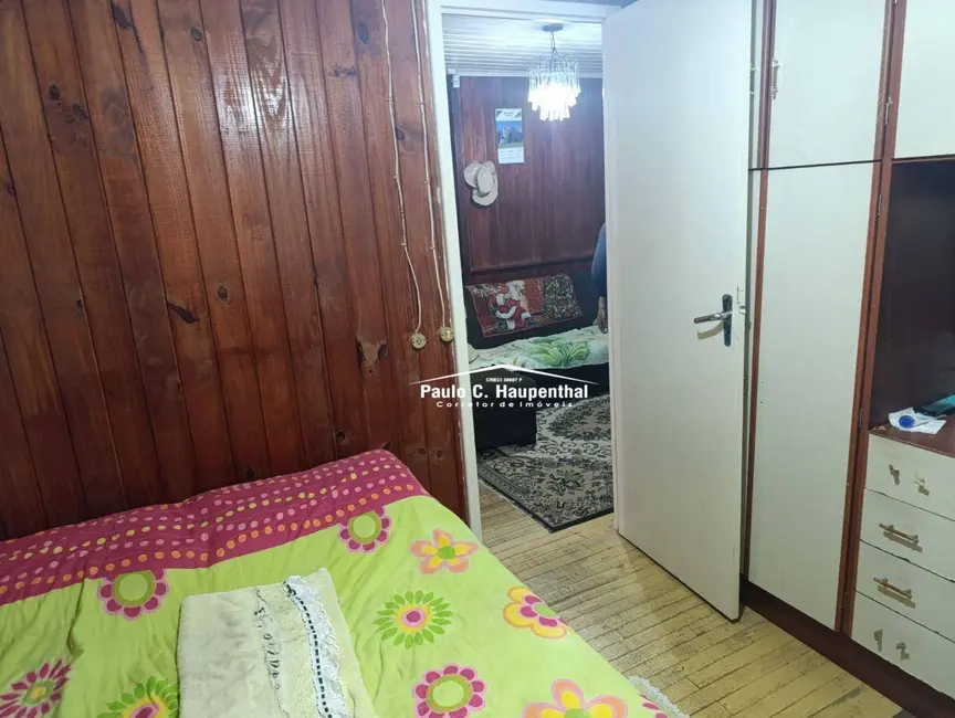 Foto 6 de Casa com 2 quartos para alugar, 360m2 em Balneario Arroio Do Silva - SC