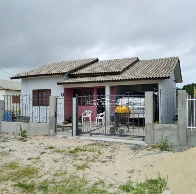 Foto 1 de Casa com 2 quartos à venda, 312m2 em Balneario Arroio Do Silva - SC