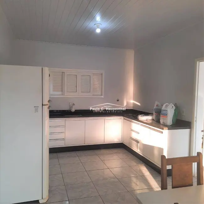 Casa com 3 quartos à venda, 2366m2 em Balneario Arroio Do Silva - SC - imagem 3 Foto 3 de Casa com 3 quartos à venda, 2366m2 em Balneario Arroio Do Silva - SC