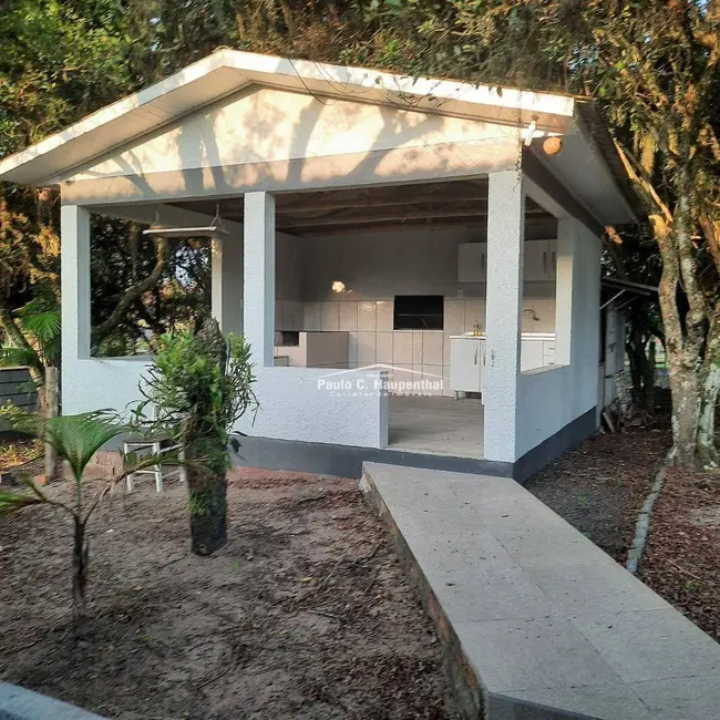 Casa com 3 quartos à venda, 2366m2 em Balneario Arroio Do Silva - SC - imagem 9 Foto 9 de Casa com 3 quartos à venda, 2366m2 em Balneario Arroio Do Silva - SC