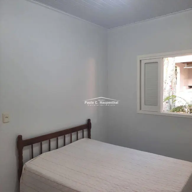 Casa com 3 quartos à venda, 2366m2 em Balneario Arroio Do Silva - SC - imagem 8 Foto 8 de Casa com 3 quartos à venda, 2366m2 em Balneario Arroio Do Silva - SC