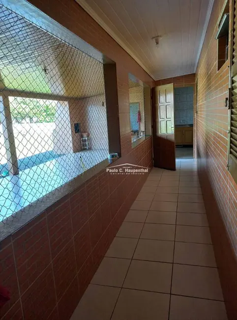 Casa com 3 quartos à venda, 902m2 em Balneario Arroio Do Silva - SC - imagem 9 Foto 9 de Casa com 3 quartos à venda, 902m2 em Balneario Arroio Do Silva - SC