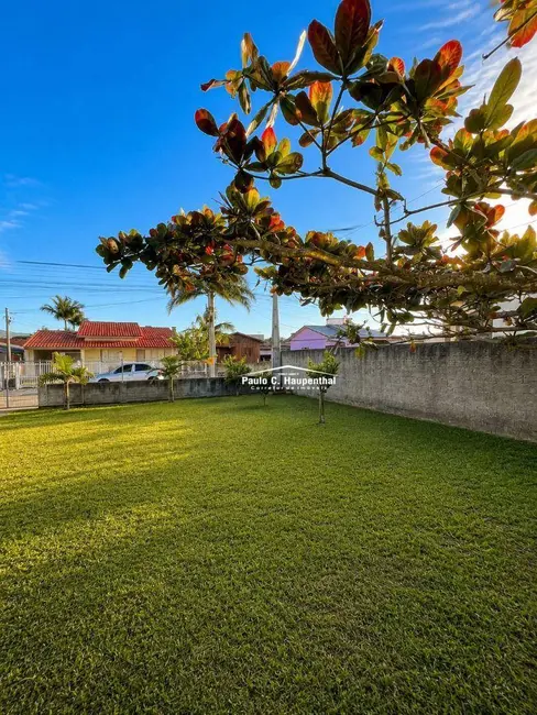 Foto 3 de Casa com 2 quartos à venda, 300m2 em Balneario Arroio Do Silva - SC