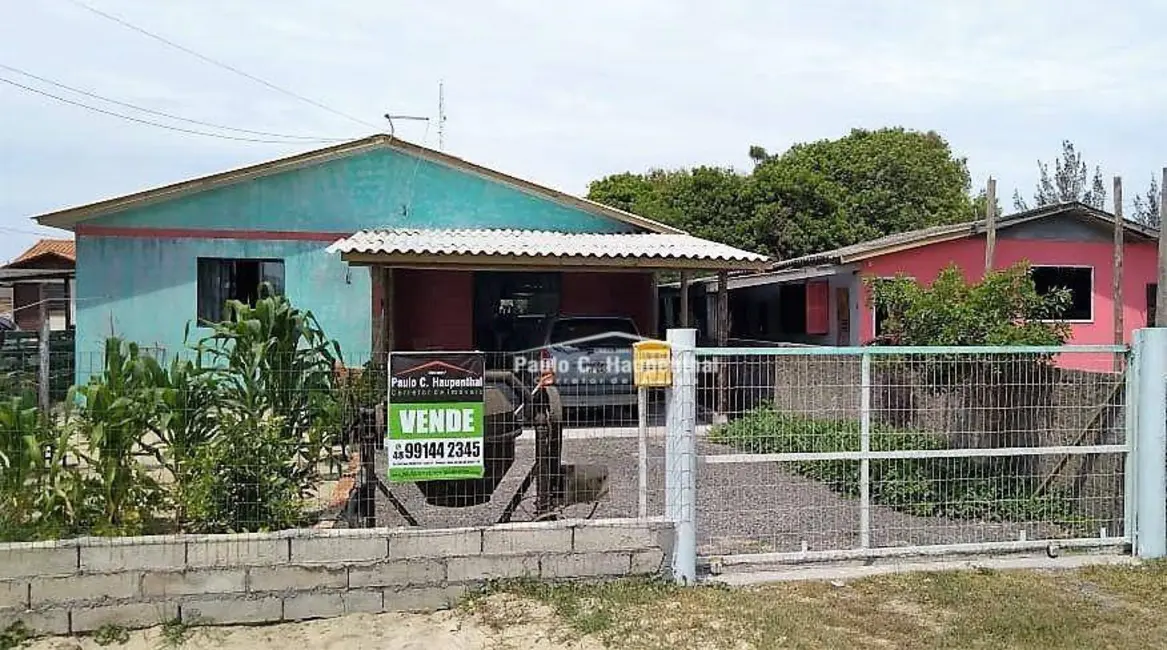 Foto 1 de Casa com 3 quartos à venda, 300m2 em Balneario Arroio Do Silva - SC