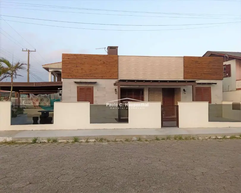 Foto 1 de Casa com 3 quartos à venda, 300m2 em Centro, Balneario Arroio Do Silva - SC
