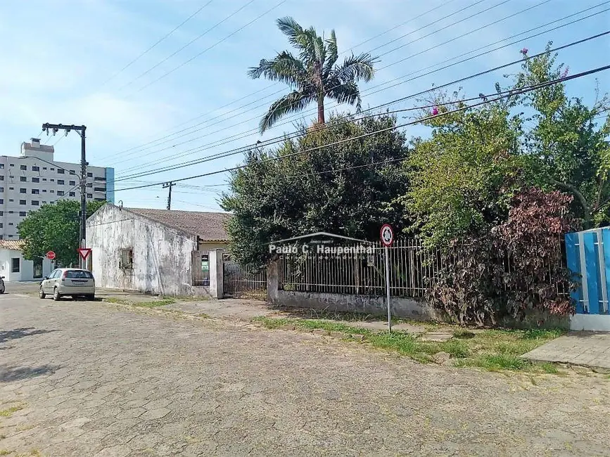 Foto 5 de Casa com 3 quartos à venda, 660m2 em Centro, Ararangua - SC