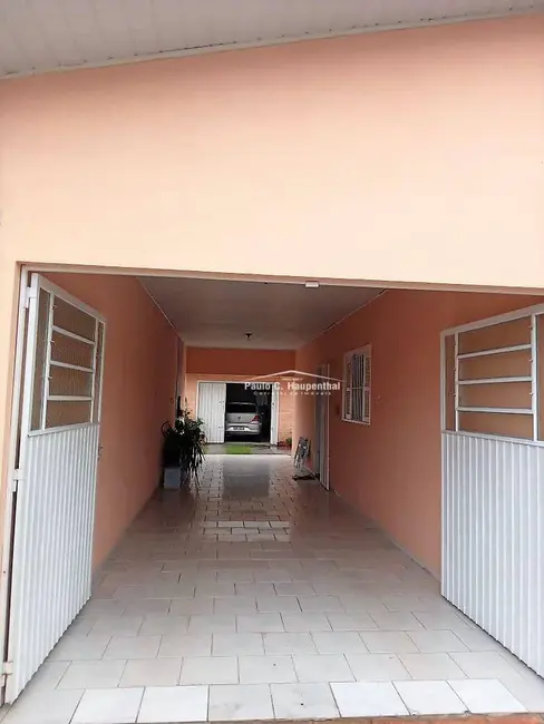 Casa com 4 quartos à venda, 390m2 em Centro, Balneario Arroio Do Silva - SC - imagem 4 Foto 4 de Casa com 4 quartos à venda, 390m2 em Centro, Balneario Arroio Do Silva - SC