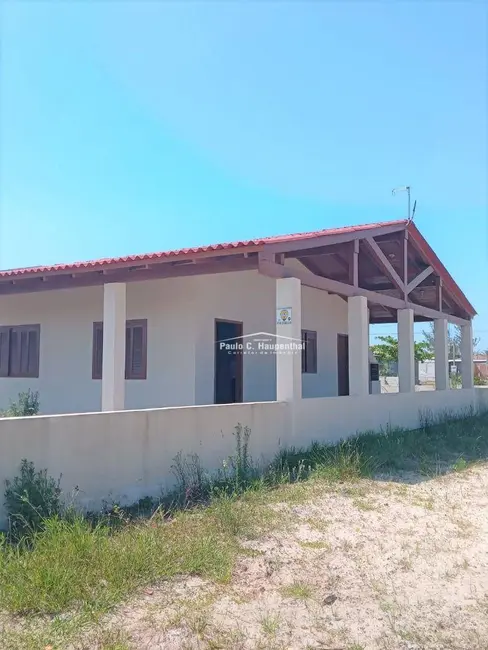Casa com 2 quartos para alugar, 300m2 em Balneario Arroio Do Silva - SC - imagem 3 Foto 3 de Casa com 2 quartos para alugar, 300m2 em Balneario Arroio Do Silva - SC