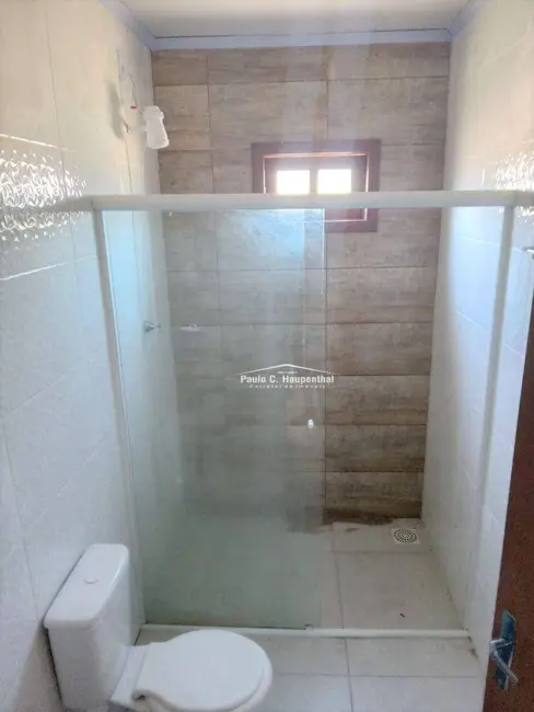 Casa com 2 quartos para alugar, 300m2 em Balneario Arroio Do Silva - SC - imagem 9 Foto 9 de Casa com 2 quartos para alugar, 300m2 em Balneario Arroio Do Silva - SC