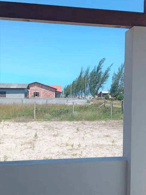Casa com 2 quartos para alugar, 300m2 em Balneario Arroio Do Silva - SC - imagem 4 Foto 4 de Casa com 2 quartos para alugar, 300m2 em Balneario Arroio Do Silva - SC