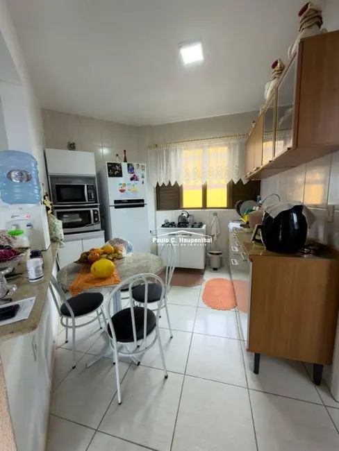 Apartamento com 2 quartos à venda, 89m2 em Centro, Balneario Arroio Do Silva - SC - imagem 5 Foto 5 de Apartamento com 2 quartos à venda, 89m2 em Centro, Balneario Arroio Do Silva - SC