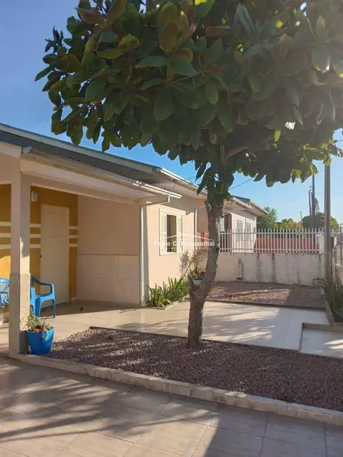 Foto 1 de Casa com 3 quartos à venda, 300m2 em Balneario Arroio Do Silva - SC