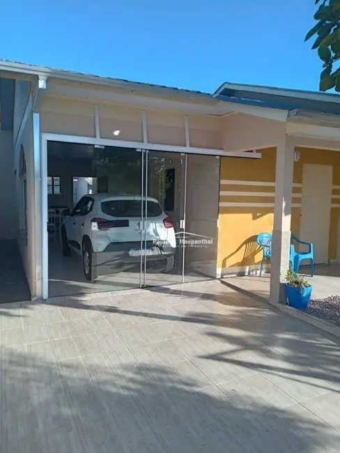 Foto 3 de Casa com 3 quartos à venda, 300m2 em Balneario Arroio Do Silva - SC