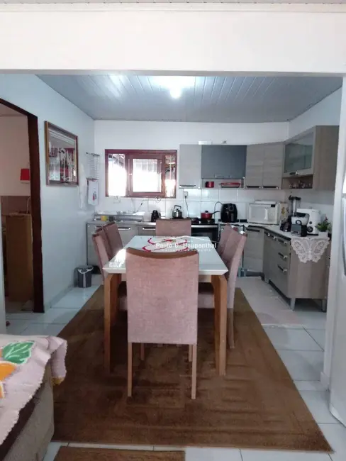 Casa com 3 quartos à venda, 336m2 em Balneario Arroio Do Silva - SC - imagem 5 Foto 5 de Casa com 3 quartos à venda, 336m2 em Balneario Arroio Do Silva - SC