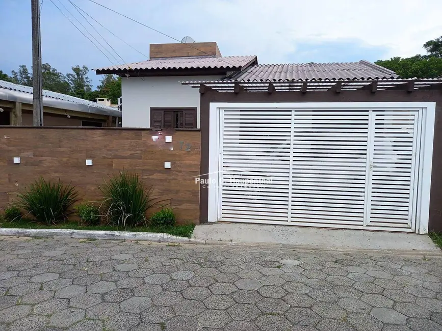 Foto 1 de Casa com 2 quartos à venda, 180m2 em Urussanguinha, Ararangua - SC