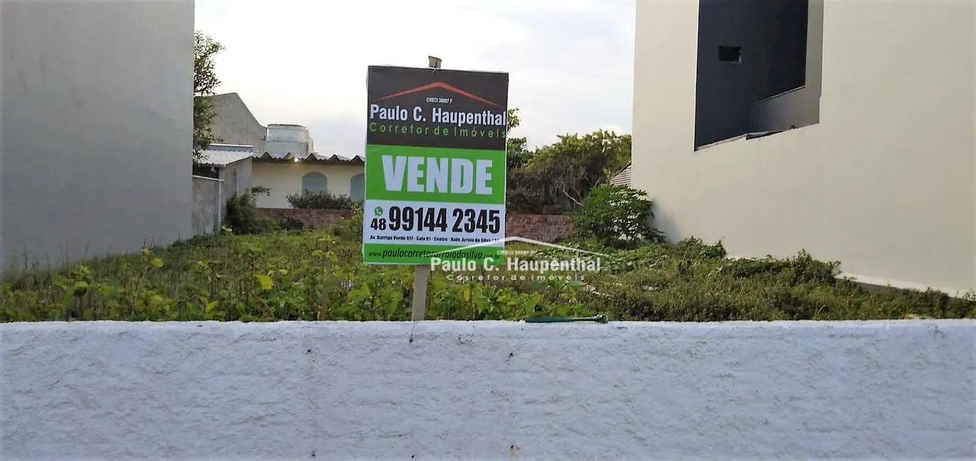 Foto 1 de Terreno / Lote à venda, 325m2 em Centro, Balneario Arroio Do Silva - SC